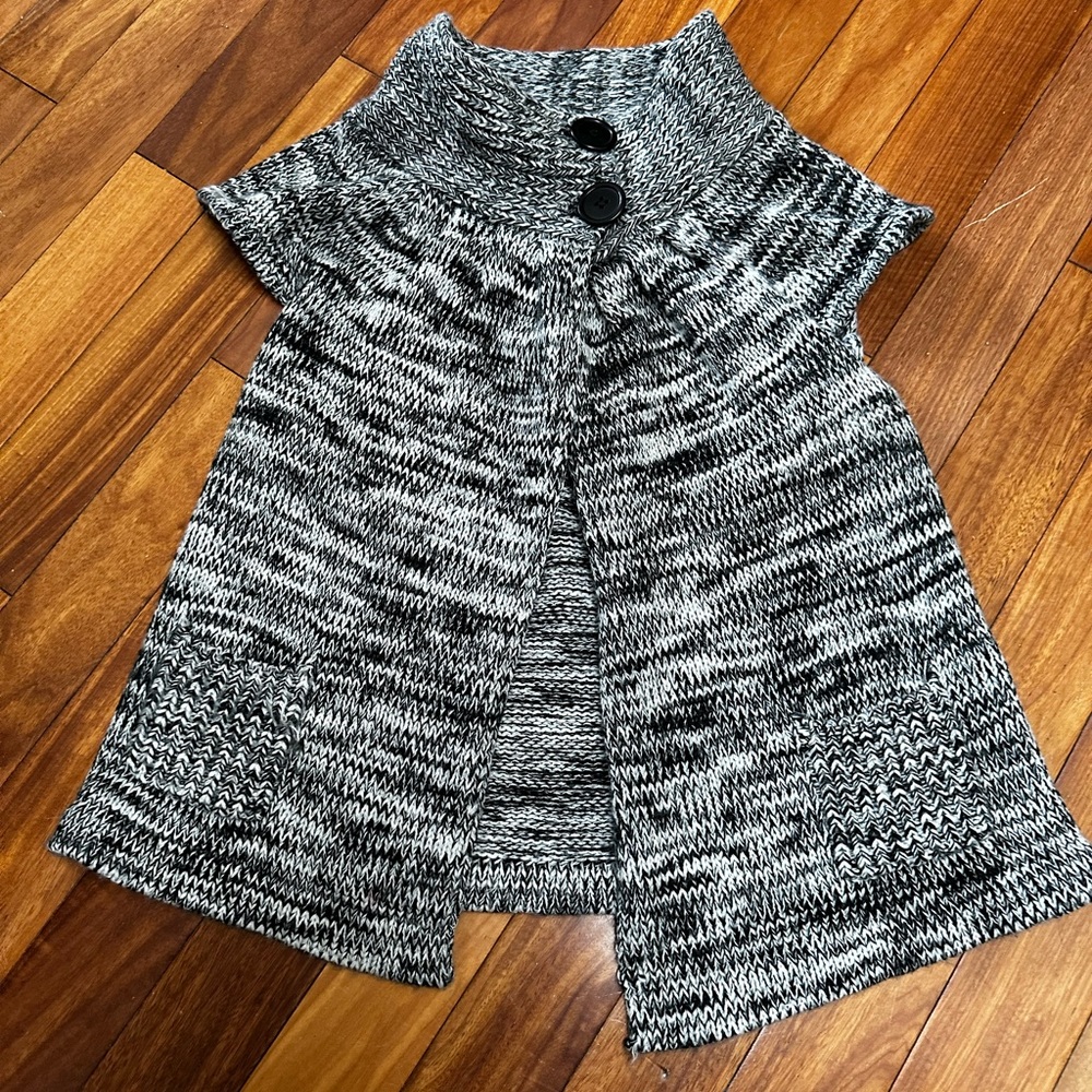 Sweater - Picture 2 of 5